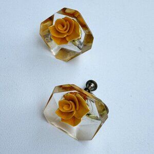 Vintage 1940s Reverse-carved Lucite Earrings Screw backs Yellow Rose Flower